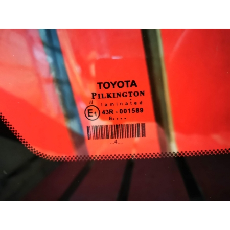 SZYBA CZOŁOWA TOYOTA YARIS 3 2011-2019 (UŻYWANA)