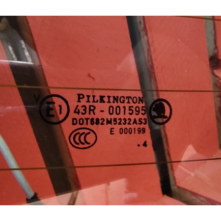 Szyba Tylna Tył W Klapę Skoda Octavia III Liftback Antena Grzana 2013-2020