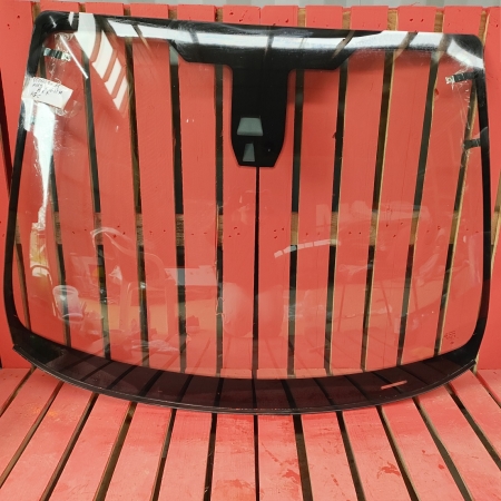 FORD FIESTA MK7 szyba przednia oryginal sensor ,kamera,akustyczna,grzana