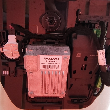 VOLVO V60 szyba przednia oryginal sensor ,kamera,
